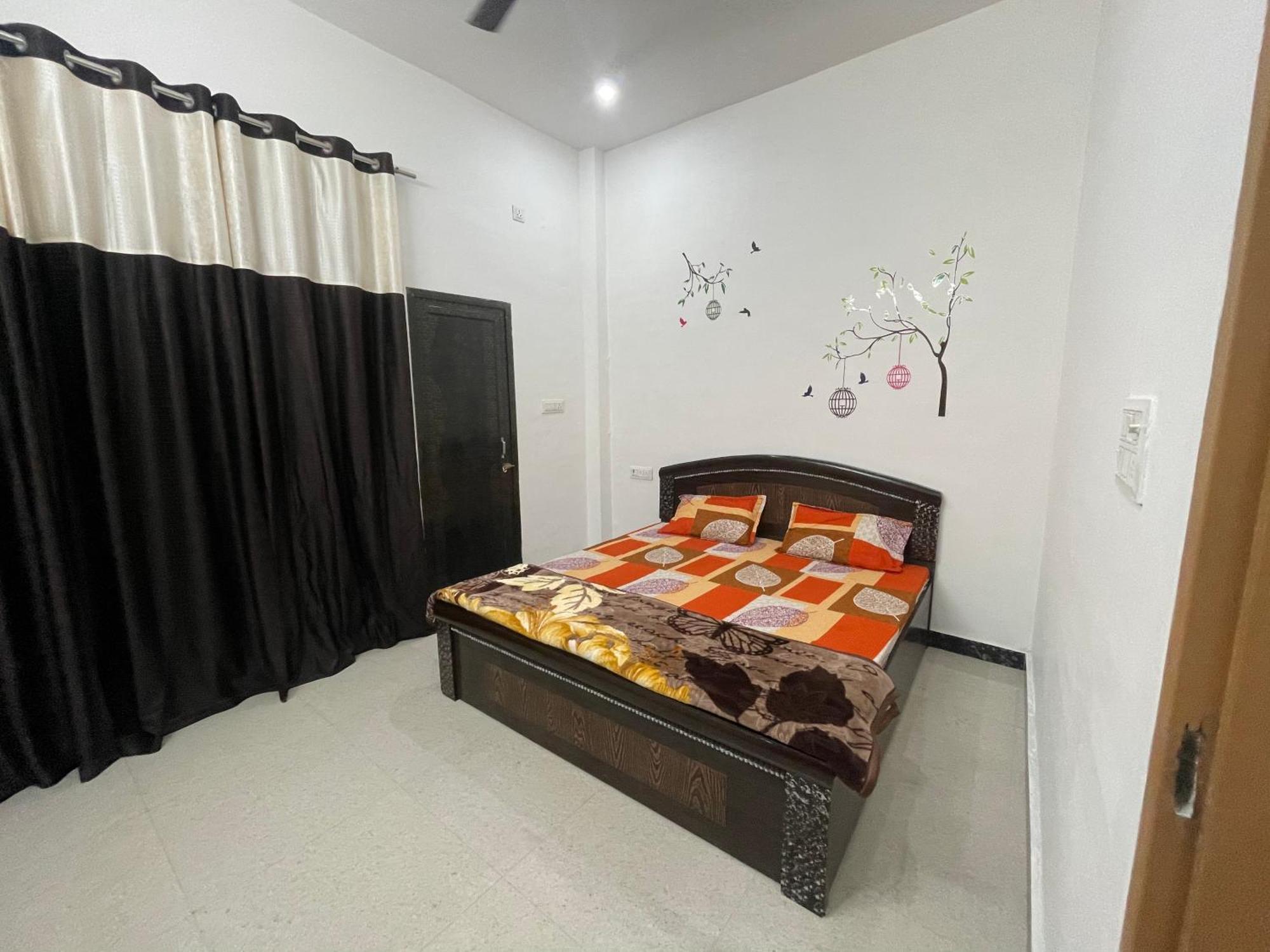 Rukmani Villas Group Of Rukmani Home Stay Mathura Exterior photo