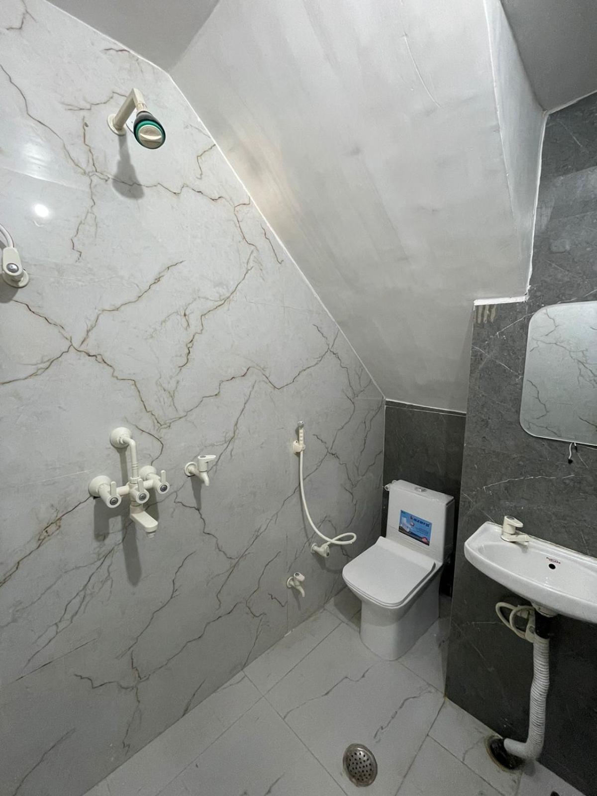 Rukmani Villas Group Of Rukmani Home Stay Mathura Exterior photo